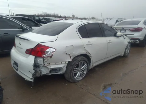 2013 Infiniti G37 Journey z USA, uszkodzony, nr VIN JN1CV6AP0DM718386
